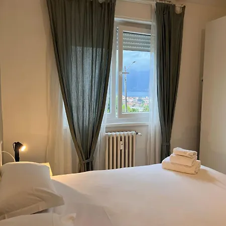 Kibilu - Elegant View - Balcony & Parking Apartment Luino