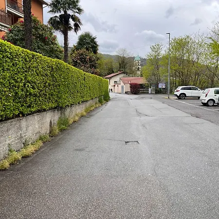 Daire Kibilu - Elegant View - Balcony & Parking Luino